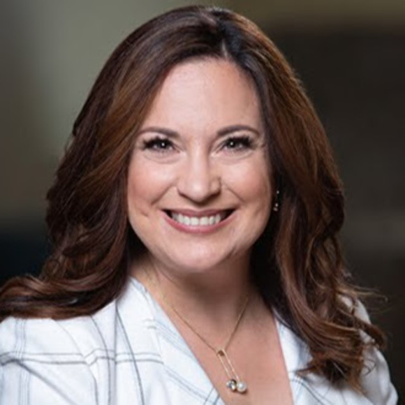 Meet your Posher, Beth - Picture 1 of 1